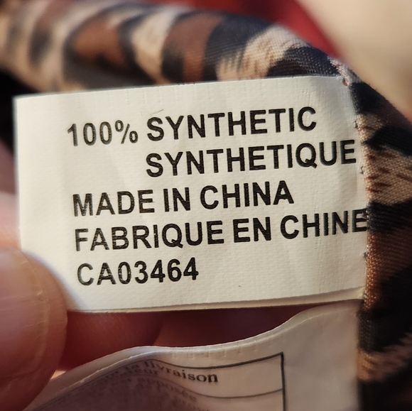 NWOT Red Cross Stitch *faux leather* Purse - Picture 15 of 16